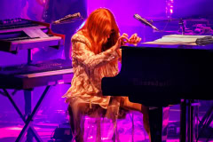 Tori-Amos-7-18-26-ATL-@thelightriot-chris-collett-5