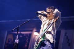 Weezer-10-10-26-Atlanta-StateFarmArena-@thelightriot-Chris-Collett-17