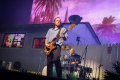 Weezer-10-10-26-Atlanta-StateFarmArena-@thelightriot-Chris-Collett-5