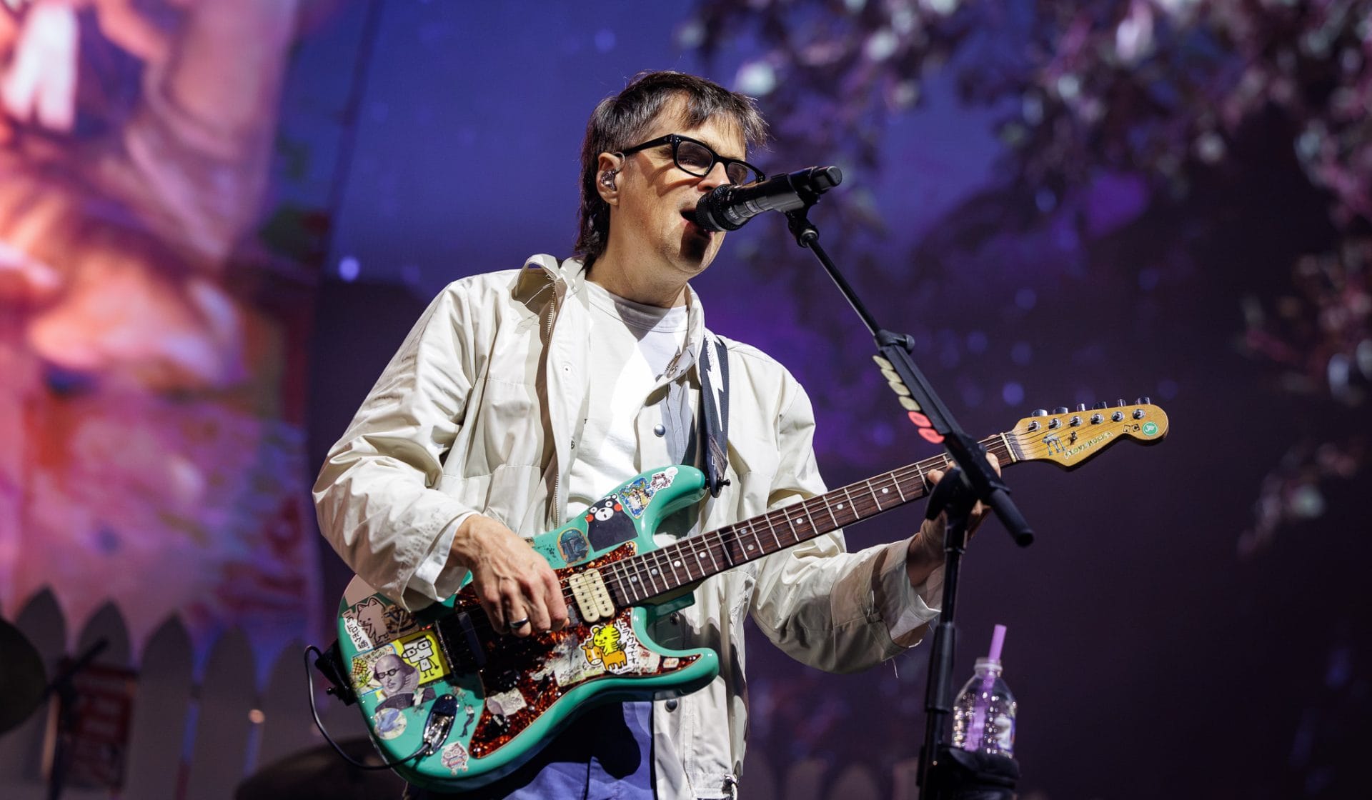 LIVE REVIEW: WEEZER – THE GATHERING @ STATE FARM ARENA, ATLANTA, GA – OCTOBER 10, 2026